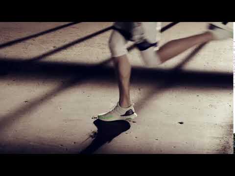 Fotograma de Adidas · Running fuego